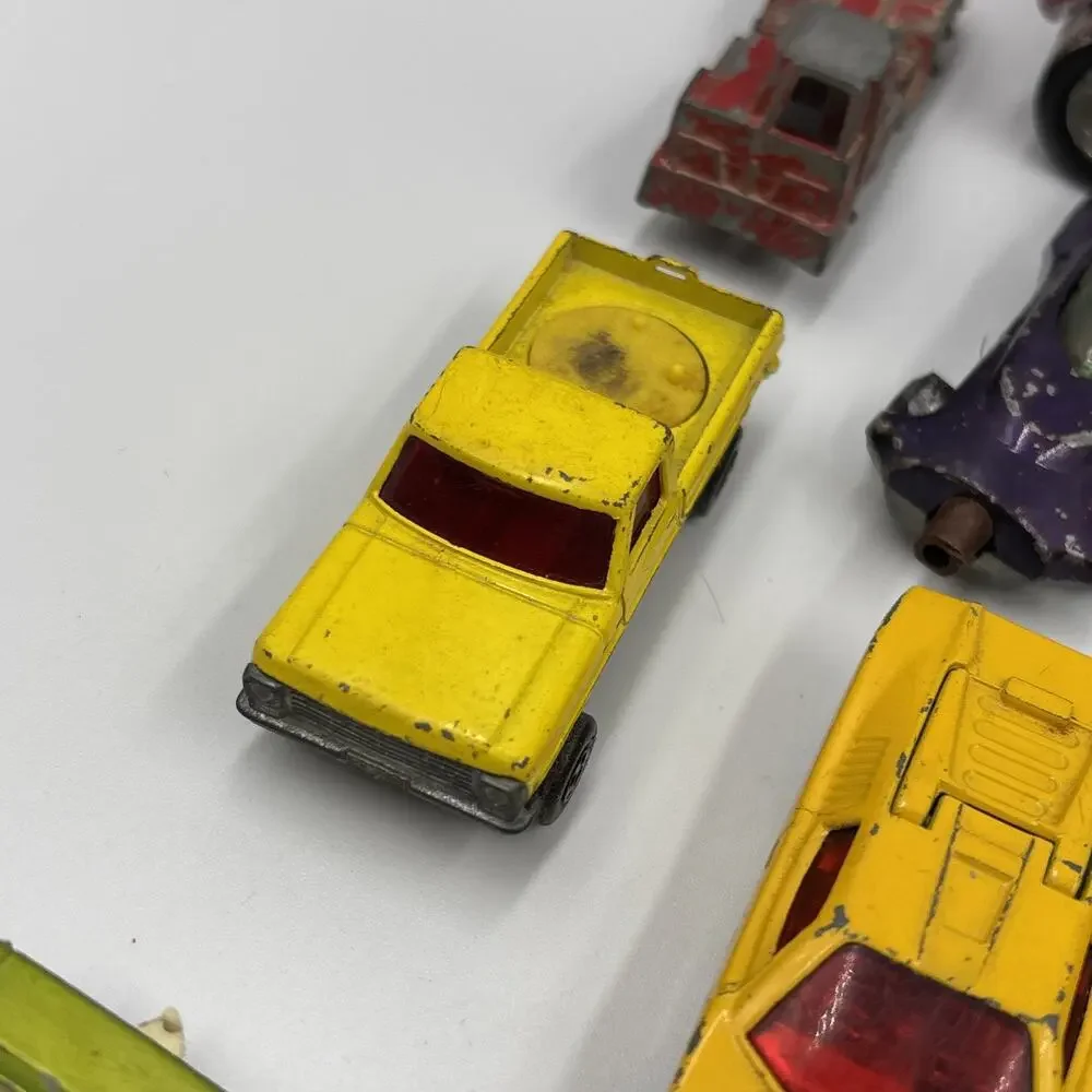 Vintage Mixed Lot Matchboxes Hot Wheels Diecast Vehicles